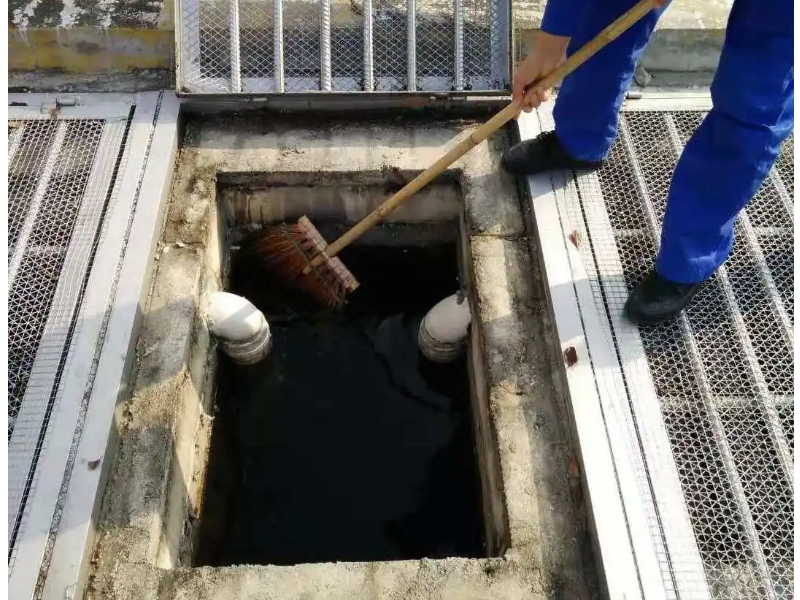 宁波鄞州首南清理化粪池，阴井清掏，专业抽粪服务